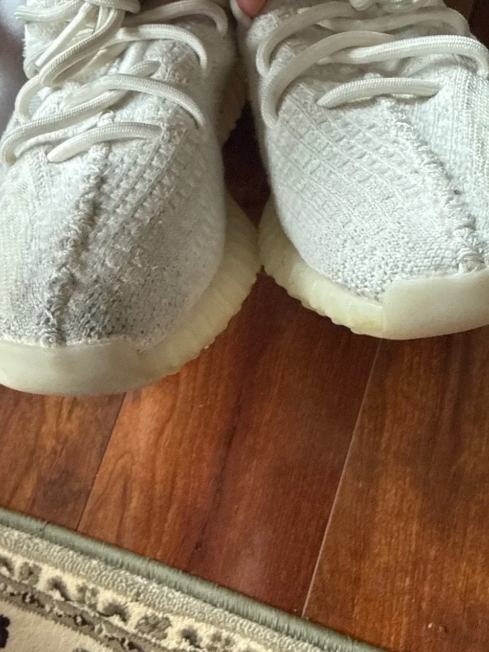 Yeezy Boost 350 V2 Men’s Sneakers - Cream White